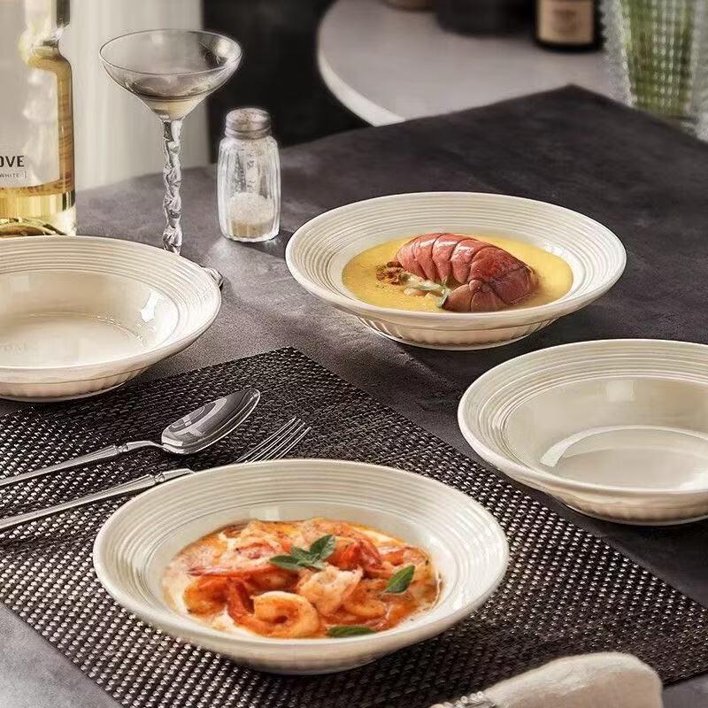 Assiette à pâtes en céramique ZISIZ