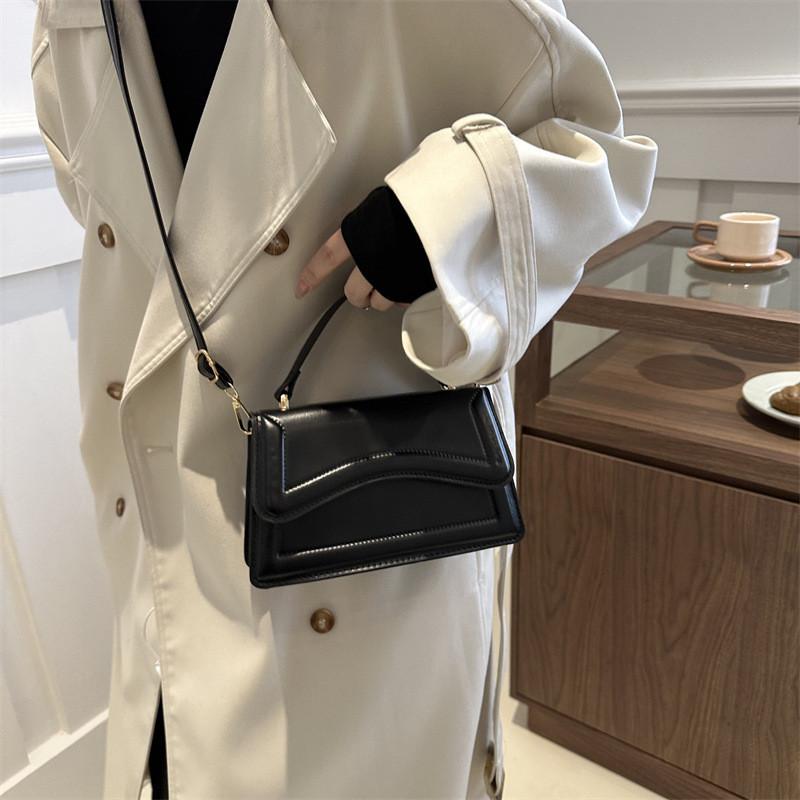 Stylish Pu Handbag For Women Trendy Street Fashion Crossbody Shoulder Bag