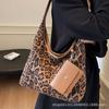 2025 Retro Leopard Print Commuter Bag Women's New Fashion High-end Single Shoulder Underarm Bag Casual Commuter Tote Bag