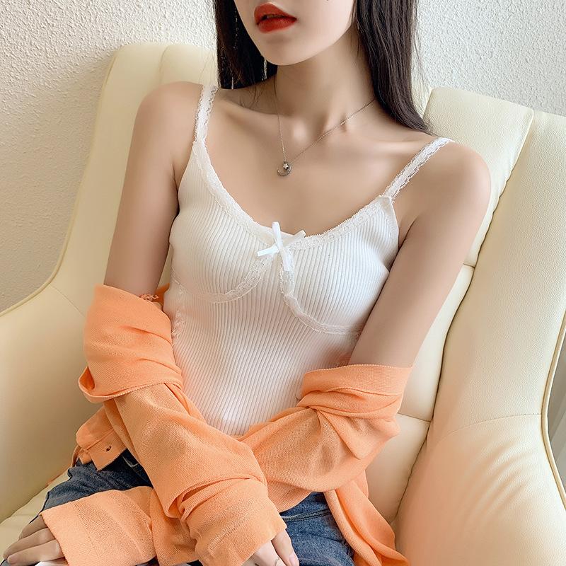 

Летняя новая осторожная машина с V-образным вырезом, кружевной край снаружи, чтобы носить короткую нижнюю рубашку с халтер-жилетом, верхняя часть для женщины One size