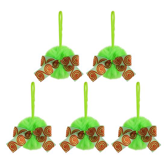 4 İnç Yeşil Tüylü Noel Topu Süsleri Suni Kürk Kabarık Asılı Noel Topu Tatil Düğün Partisi Dekorasyonu için Kurdeleli