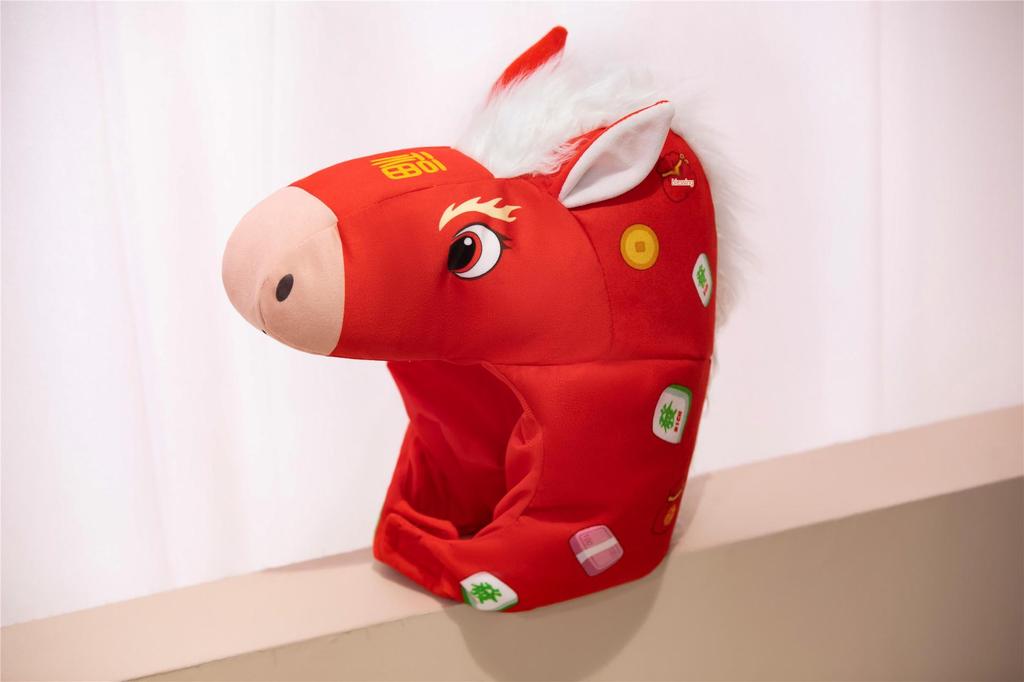 2026 Year of the Horse Headwear: Wealth God Red Envelope Mascot Hat for Annual Meeting Performance & Fun Photos