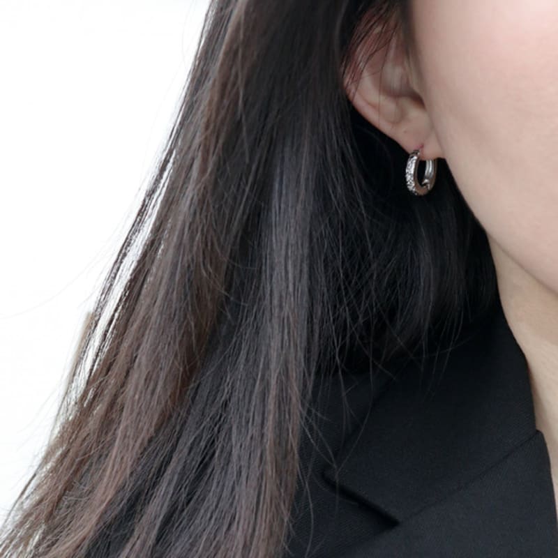 SUIOVE Texture Hoop Earring