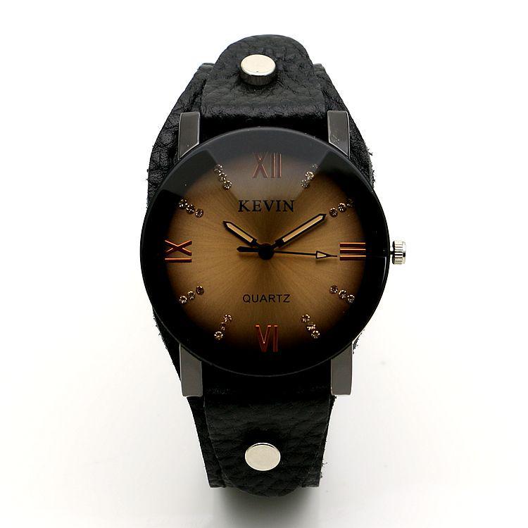 

Women s Retro Rhinestone Leather Strap Quartz Watch - Versatile Fashion Trend красный