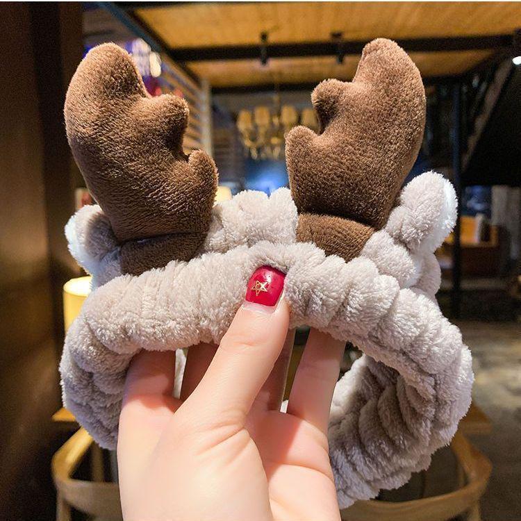 Non-Slip Cartoon Cat Ear Headband for Girls - Perfect for Face Washing and Mask Application