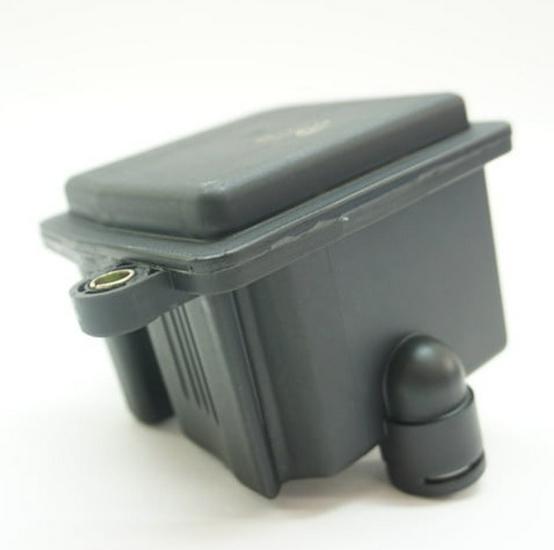 Compatible Power Steering Pump Oil Reservoir for Benchi M-Class W112 Contact for details