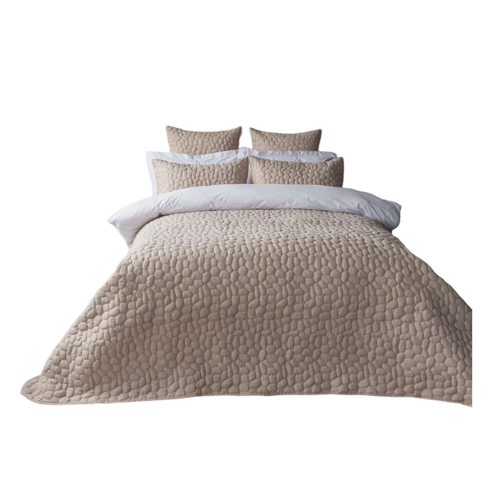 Belledorm Porto Pebbled Bedspread