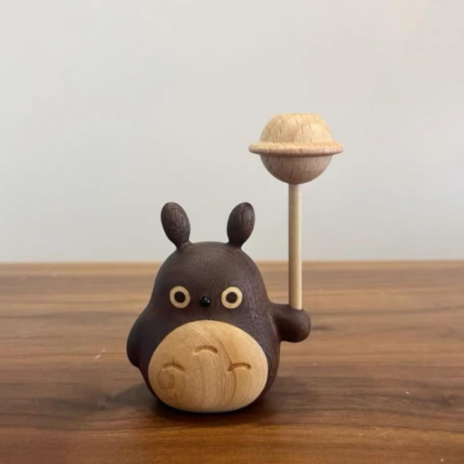 Massivholz Totoro und No-Face Figuren - Niedliche Wohnzimmerdeko und Geschenke