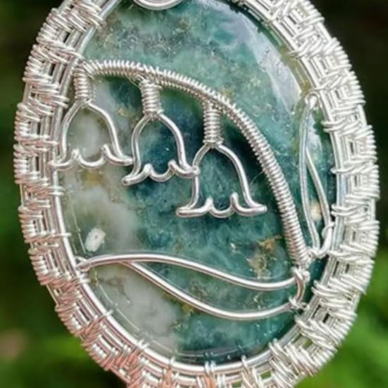 Handcrafted Pendant Necklace Eye-catching Elegant Women Handmade Pendant Jewelry Gift