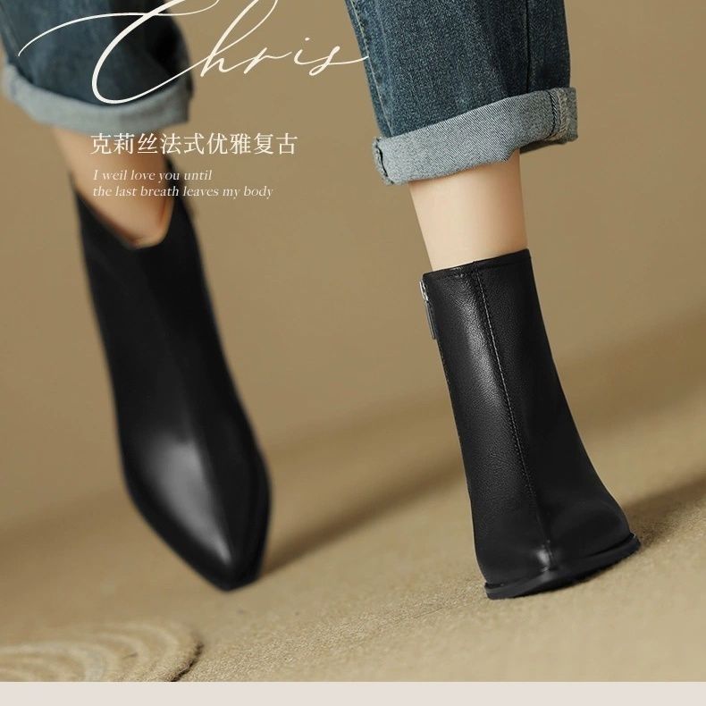 Soft leather pointed short boots women's French retro autumn and winter new soft leather bare boots low thick heel single boots winter high heels wome