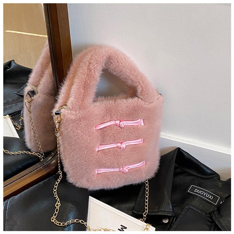 Furry Small Bag Women's 2025 New Fashion Hand Bucket Bag Autumn and Winter Plush Chain Messenger Bag