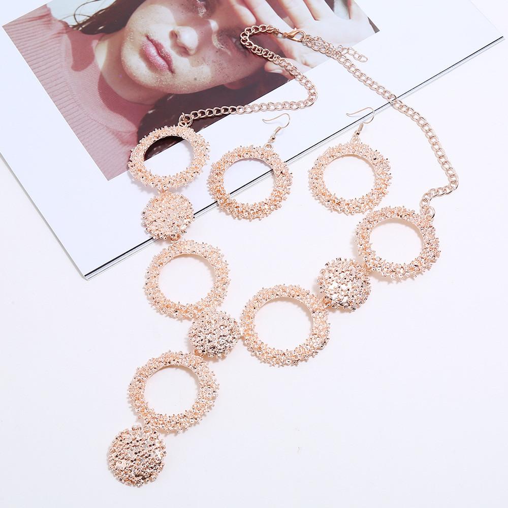 

Retro Alloy Necklace Jewelry Set With Gold Plated Finish For Art Fashion Enthusiasts Rose Gold