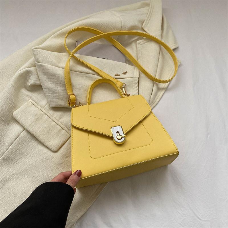 Chic Autumn Women's Shoulder Bag Versatile Crossbody Small Square Design