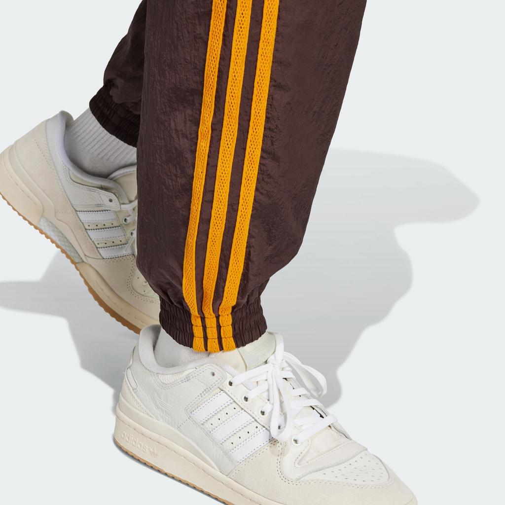 Adidas Originals 80s Track Suit Bottoms With Contrasting Three-Stripes and Drawstring Elastic Waist Women Bottoms Dark-Gray Brown JC6147