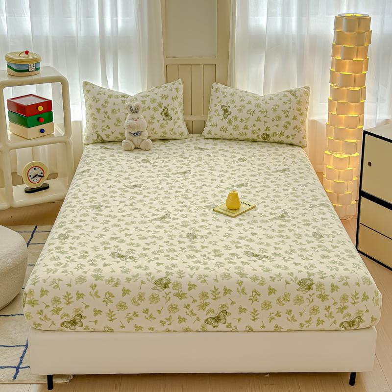 Warm Bedsheet Velvet Fitted Sheets Cartoon Style Bed Cover Skin-friendly Mattress Protector sabanas para cama (No Pillowcase)