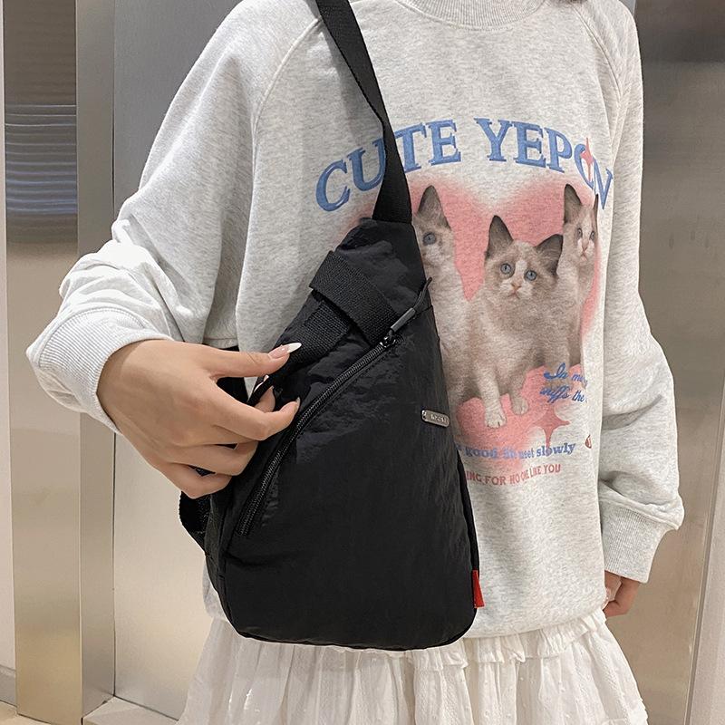 New men's and women's solid color simple messenger bag casual fashion sports style shoulder bag outdoor travel chest bag