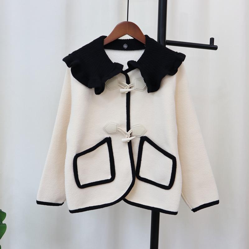 

Съемный воротник, застежка на роговые пуговицы, свитер-жакет женский 2025 осень и зима новый милый кукольный воротник вязаный двухсторонний шерстяной кардиган one size fits all белый