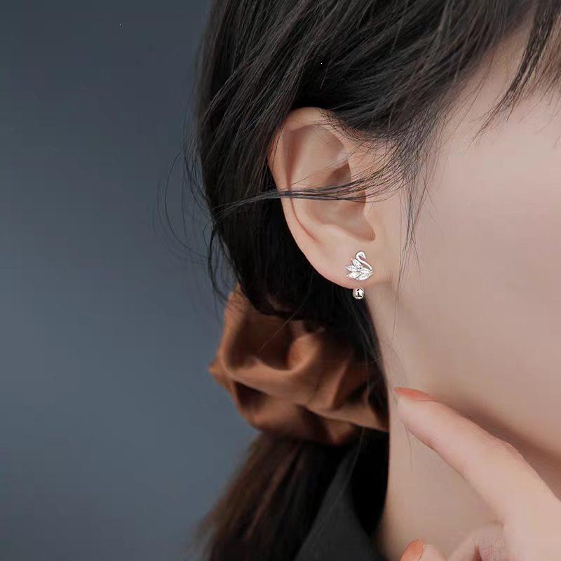 Elegant U-Shaped Zirconia Swan Stud Earrings - Versatile No-Piercing Jewelry for Women