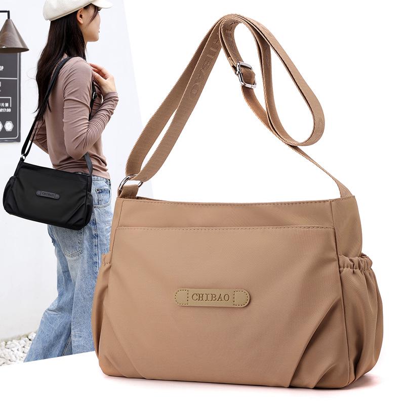 2026 Women's Lightweight Nylon Crossbody Bag - Large Capacity, Casual & Versatile for Commuting and Fashion.