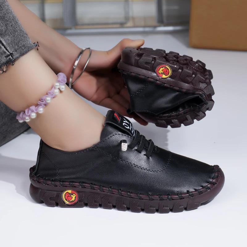 Women Sneakers 2025 New Lightweight Soft Sneakers Women Hand Sewing Thread Mom Shoes Comfortable Slip on Loafers Shoes for Women