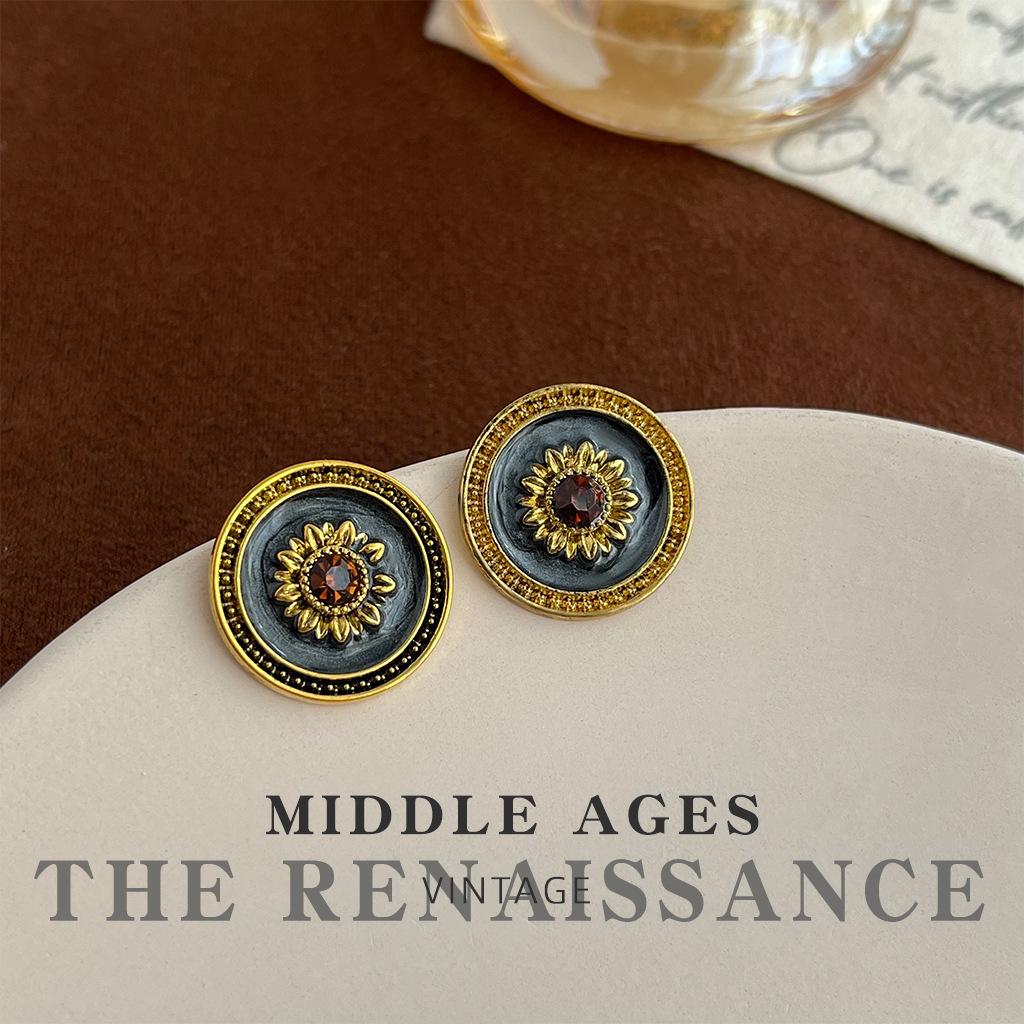 Black gold retro earrings collection hollow flower geometric square stud earrings earrings