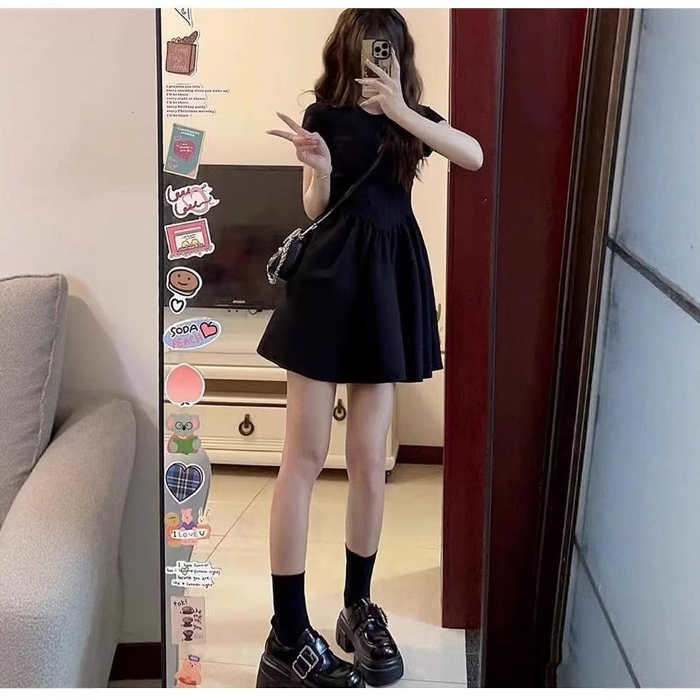 French Hepburn style black dress children's summer new small black dress waist thin short skirt