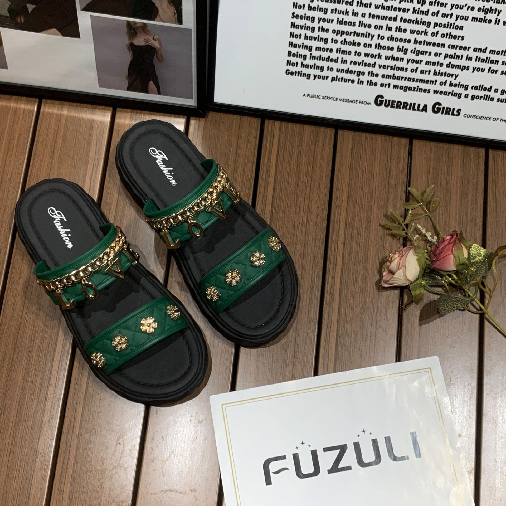 

Римские тапочки женские для улицы летние новые повседневные модные домашние комнатные сандалии на плоской подошве с одним ремешком производитель 40 зелёный