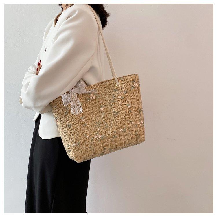 Summer Large Bag Women's Bag New Lace Bag Straw Shoulder Bag Large Capacity Hand Woven Casual Handbag