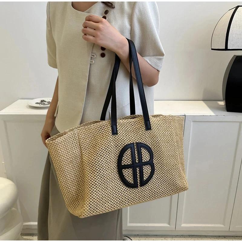 Straw Hollow Knitted Handbag Large Capacity Handmade Shoulder Handbag Women 2025 Designer Casual Beach Bag Ethnic Style