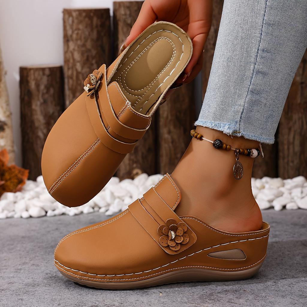 Chaussures d'été pour femme à talon haut, compensées, pour la plage, le camping, couleur unie, décoration florale tendance