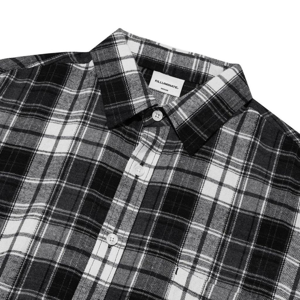 [USED] straykids Reno wearing FILLUMINATE check shirt