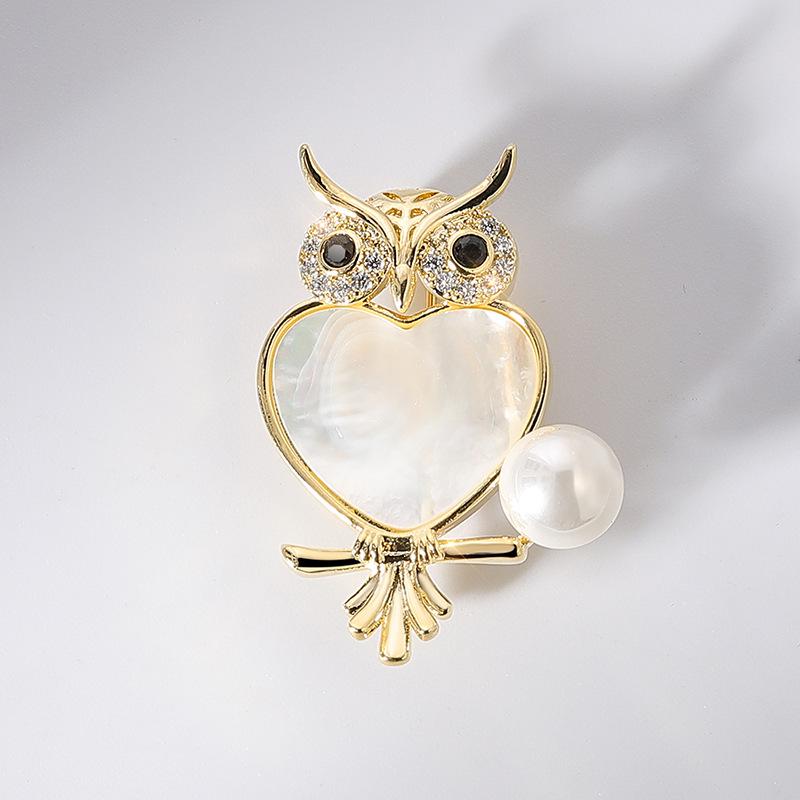 Bo Xin Yun High-Grade Natural Shell Pearl Owl Brooch – Unique Animal Pin Corsage Clothing Accessory