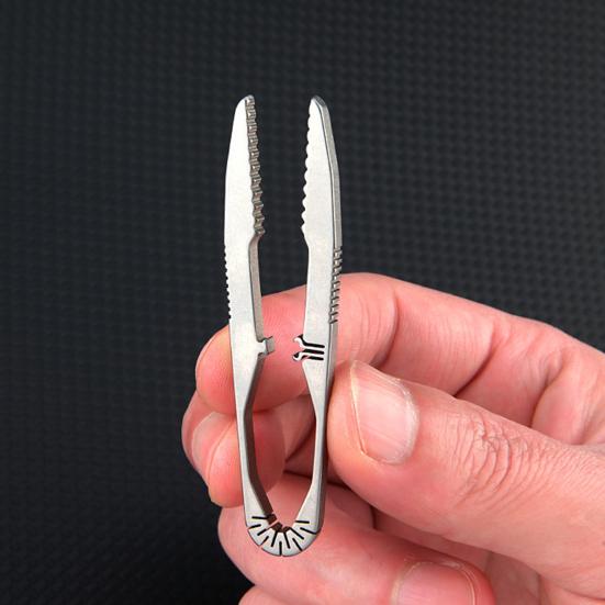 Tweezers Titanium Alloy Lightweight Outdoor Mini Tweezers Compact Size Portable Camping Tweezers Secure Grip Survival Kit Essential Tool
