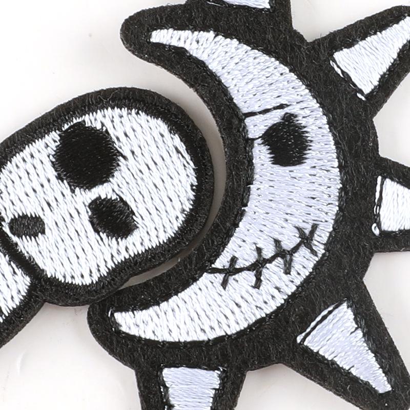 Totenkopf Geist Stickerei Aufkleber Patch: Bekleidungs- & Schuhzubehör