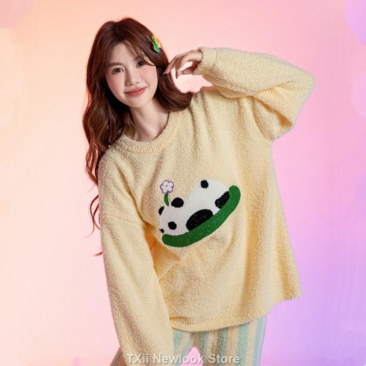 

Мягкая пижама с милой пандой для женщин, зимние новинки, полусатиновая пряжа с молнией для ношения в помещении и на улице, комплект из 2 предметов One Size жёлтый