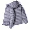 Daunenjacke Herbst und Winter Neue koreanische Version leichte Daunenjacke Herrenmode Trend mit Kapuze Kurzgröße warme Jacke