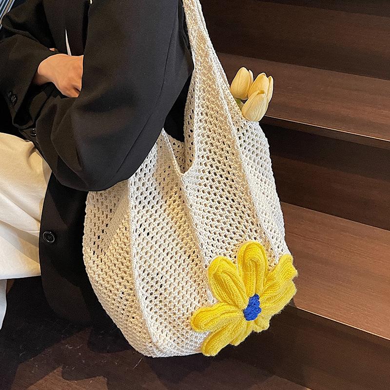 Summer small fresh simple casual hollow woven tote bag light large capacity versatile vacation style shoulder bag women