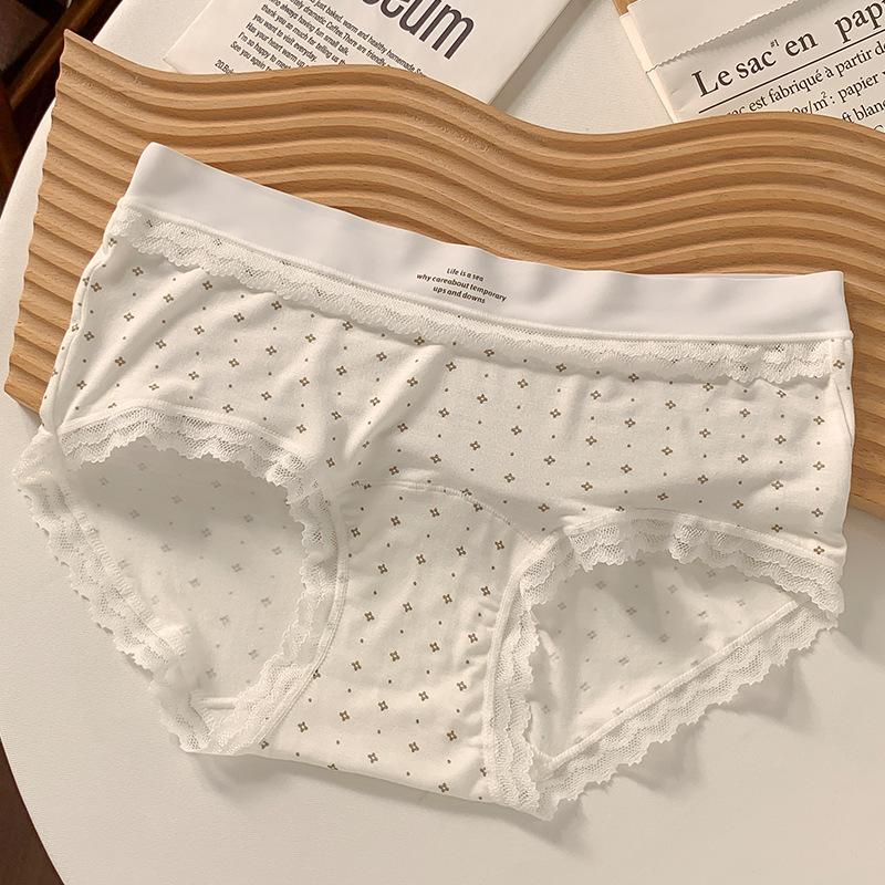 Female Spring and Autumn Sexy Lace 10A Bacteriostatic Extended Bottom Crotch Breathable Skin Friendly Ice Silk Briefs