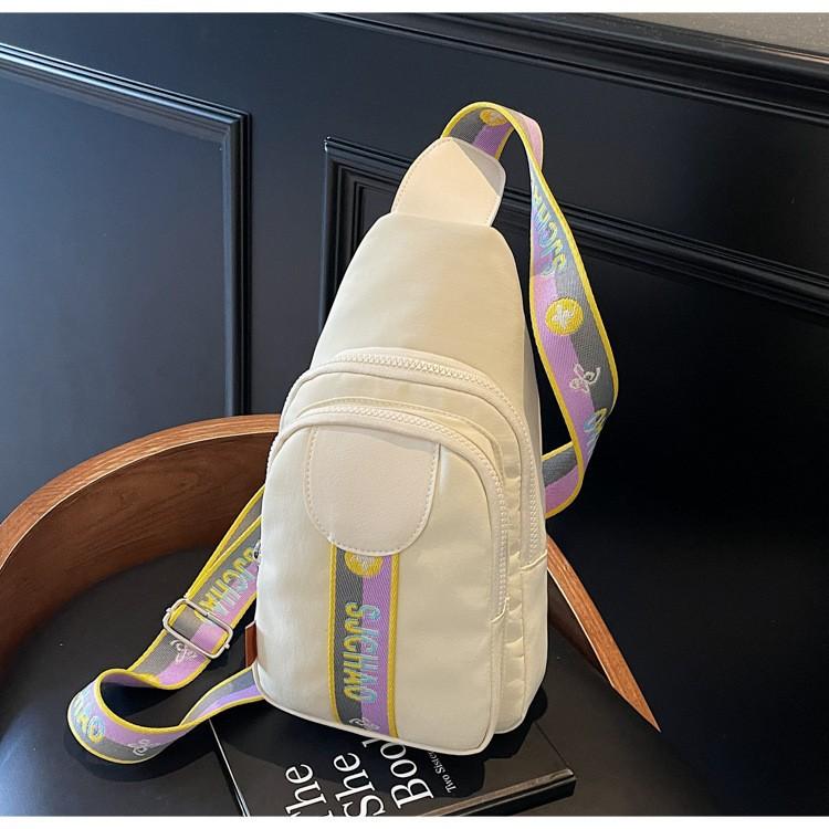 

Summer nylon bag women s 2025 new commuter sports shoulder breast bag niche versatile large-capacity messenger bag