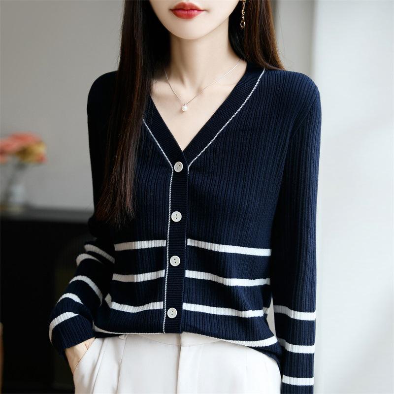 

Кардиган трикотажный с V-образным вырезом, женский, новый летний, двухцветный, свободного кроя, универсальный топ M темно-синий