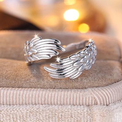 Personalized Creative Guardian Angel Wings Hug Opening Ring Lady Retro Punk Hip Hop Lucky Zircon Party Mother Gift Accessories