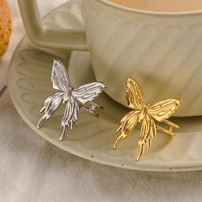 Elegantes Doppelring-Schmetterlingsdesign: Luxuriöser Titanstahl Mode Ring