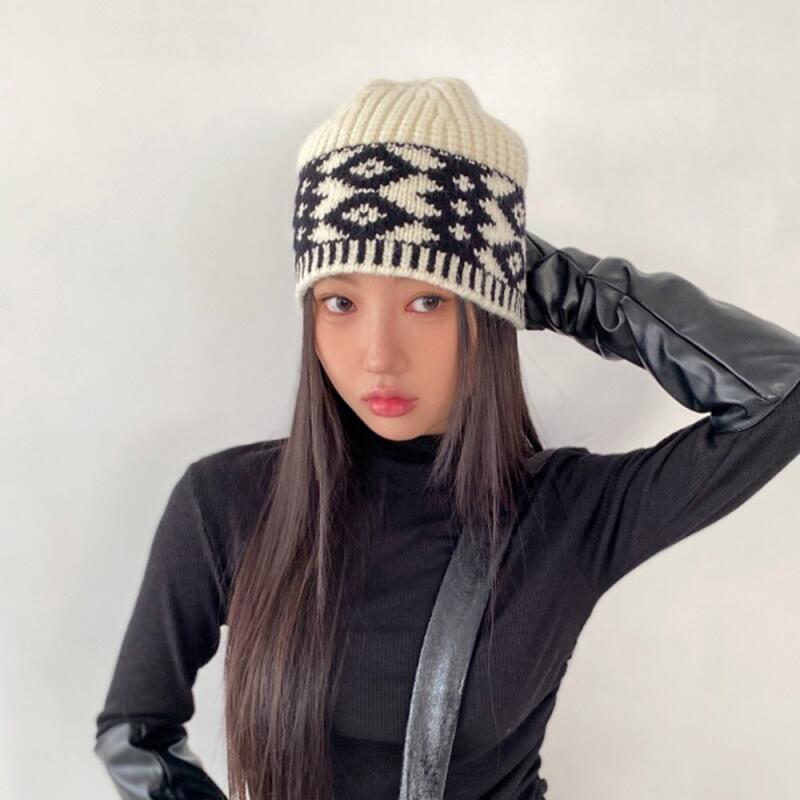 Nordic Kingknit Beanie Women s Hat ivory