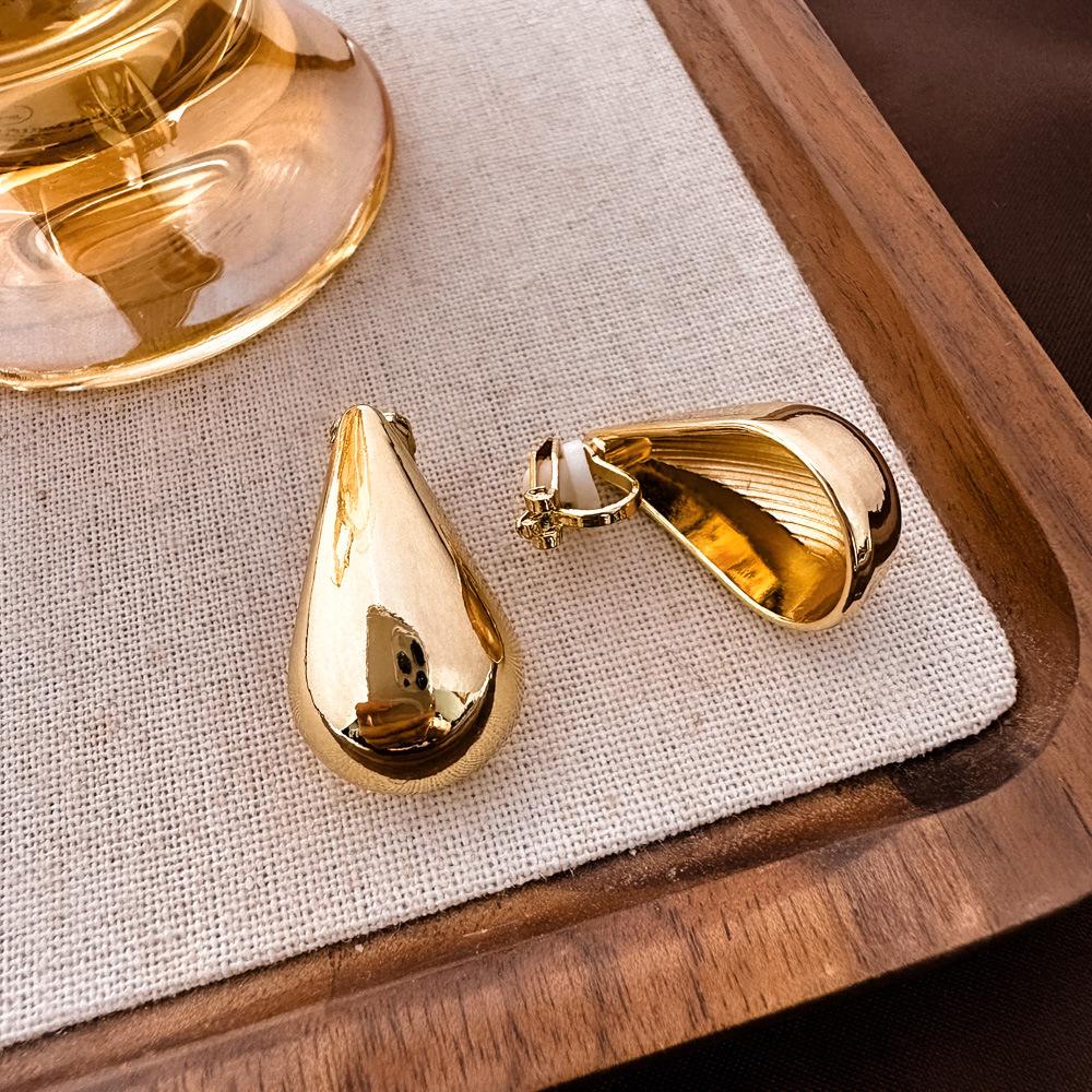 Vintage Französische Ohrclips mit ovalen Perlen für nicht-durchstochene Ohren