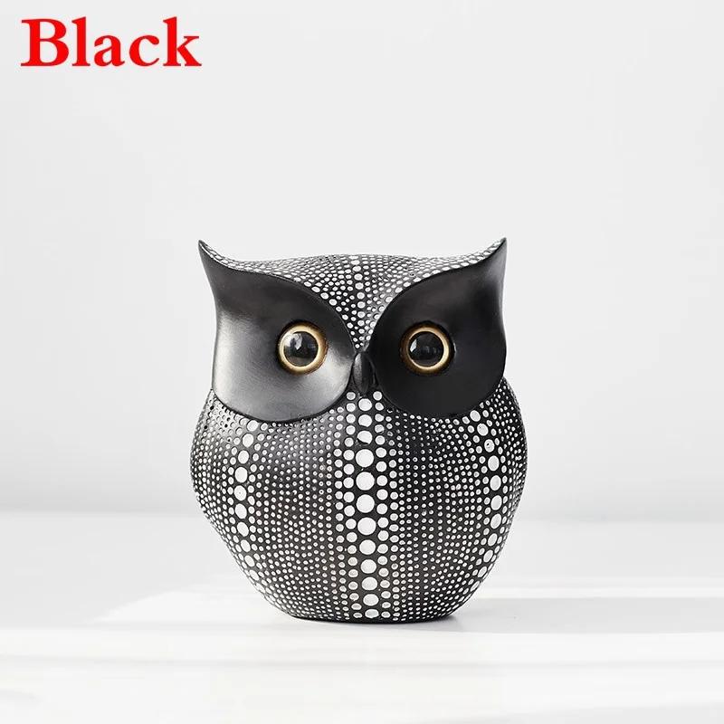 Resin Owl Statue Living Room Decoration Accessories Desk for Home Figurines & Miniatures Desktop Ornament