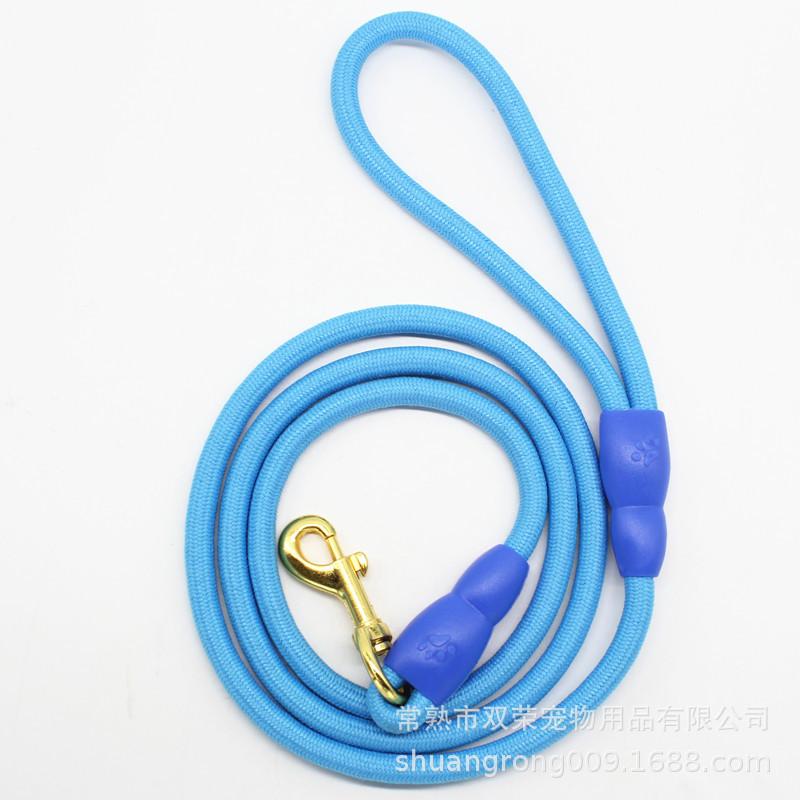 

Классический поводок для собак длиной 1,3/1,9 м, поводок для выгула собак с вращающимися металлическими застежками для предотвращения наматывания, нейлоновый поводок для домашних собак, прочный и долговечный 0.8cmx1.9cm