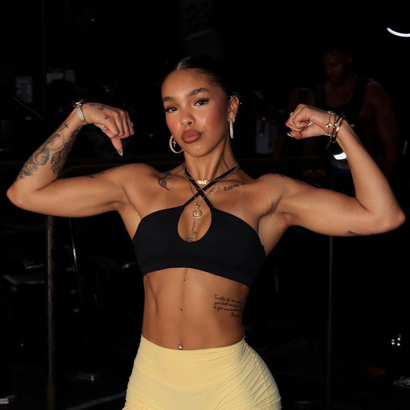 

Irongirl Yoga Bra Female Cut Out Cross Beauty Back Exercise Underwear Adjustable Push up Sexy Fitness Vest L(62.50 kg-67.50 kg) Classy Black