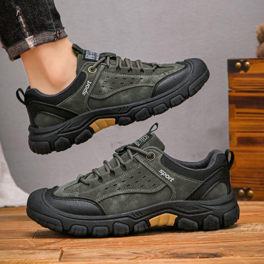 Men's hiking shoes autumn and winter men's shoes 2024 new outdoor shoes hiking Maillard style casual sports tooling shoes