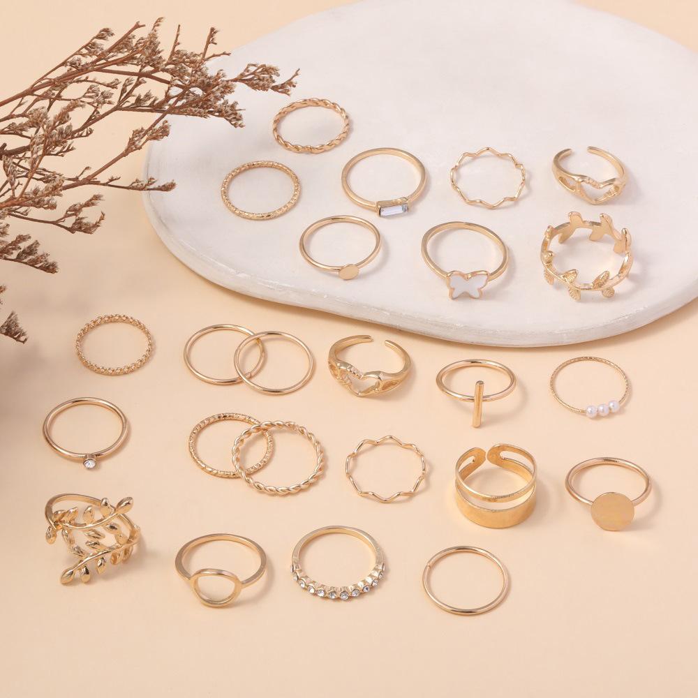 Butterfly Leaf Love Hollow Twist 24-piece Ring Set