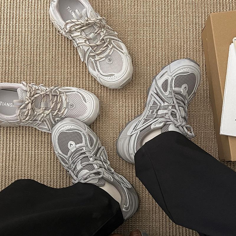 Spot version breathable mesh surface 4.5CM height increase suction film bottom dad shoes women's autumn sports and leisure shoes comfortable and light